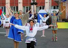 Участие в международном фестивале "Звіняць цымбалы і гармонік" (театр танца "Непоседы")
