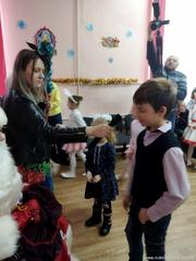 Новогодняя акция «Преврати Центр в сказку»